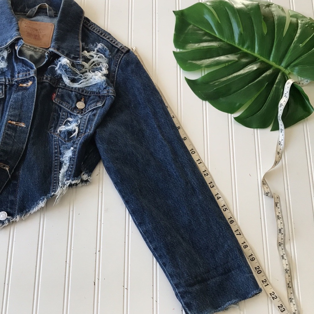 Levi’s distressed denim Jean blue jacket - Picture 3 of 10